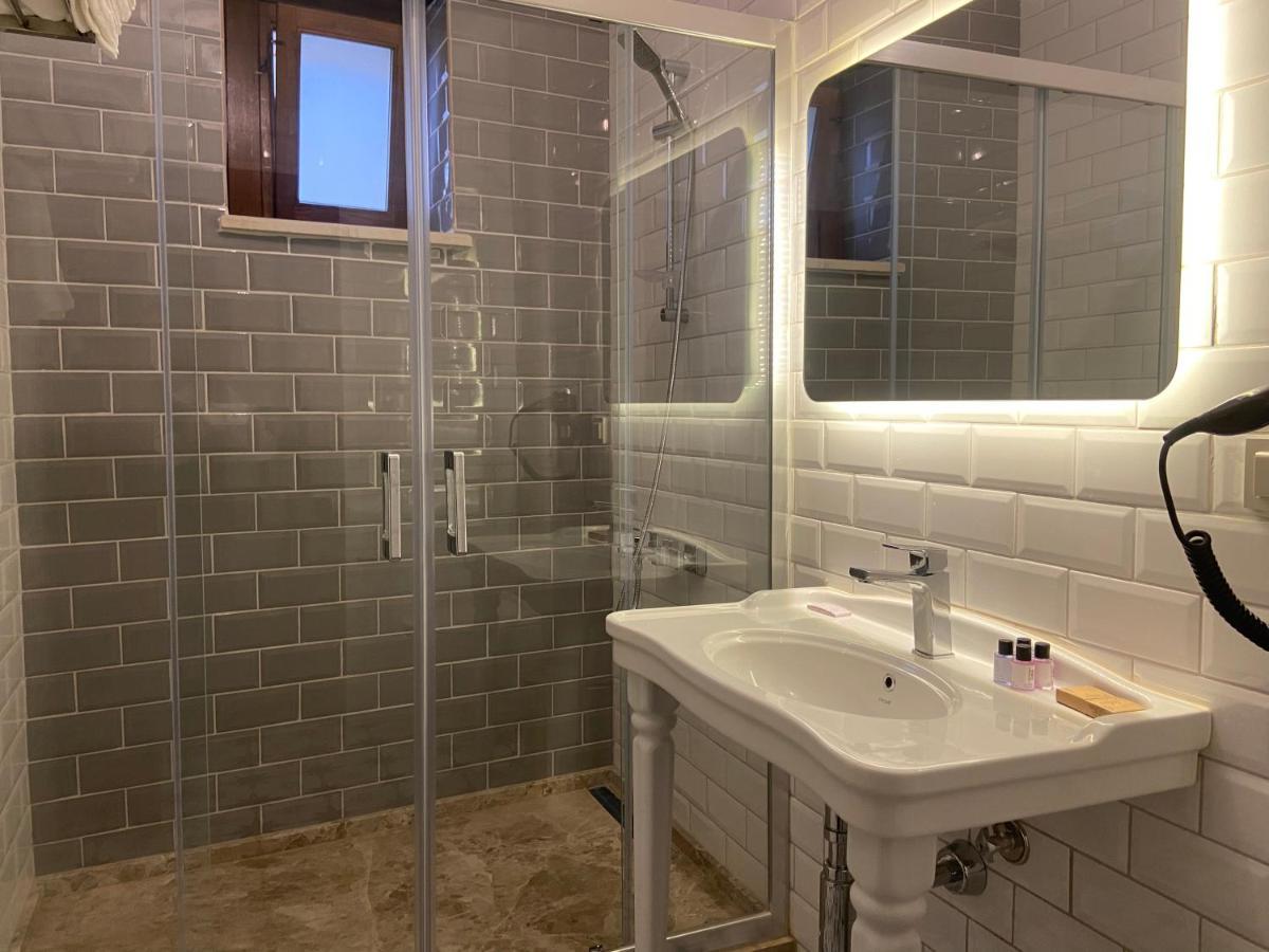 Dionysos 1789 Boutique Hotel Foça Luaran gambar